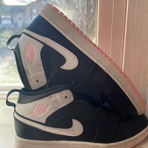 Air Jordan 1 Mid Black Artic Pink/